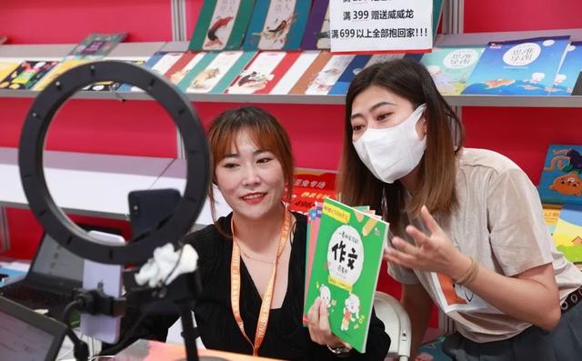 西西弗书店靠什么盈利，西西弗书店是靠什么盈利的（卖书还是一门好生意吗）