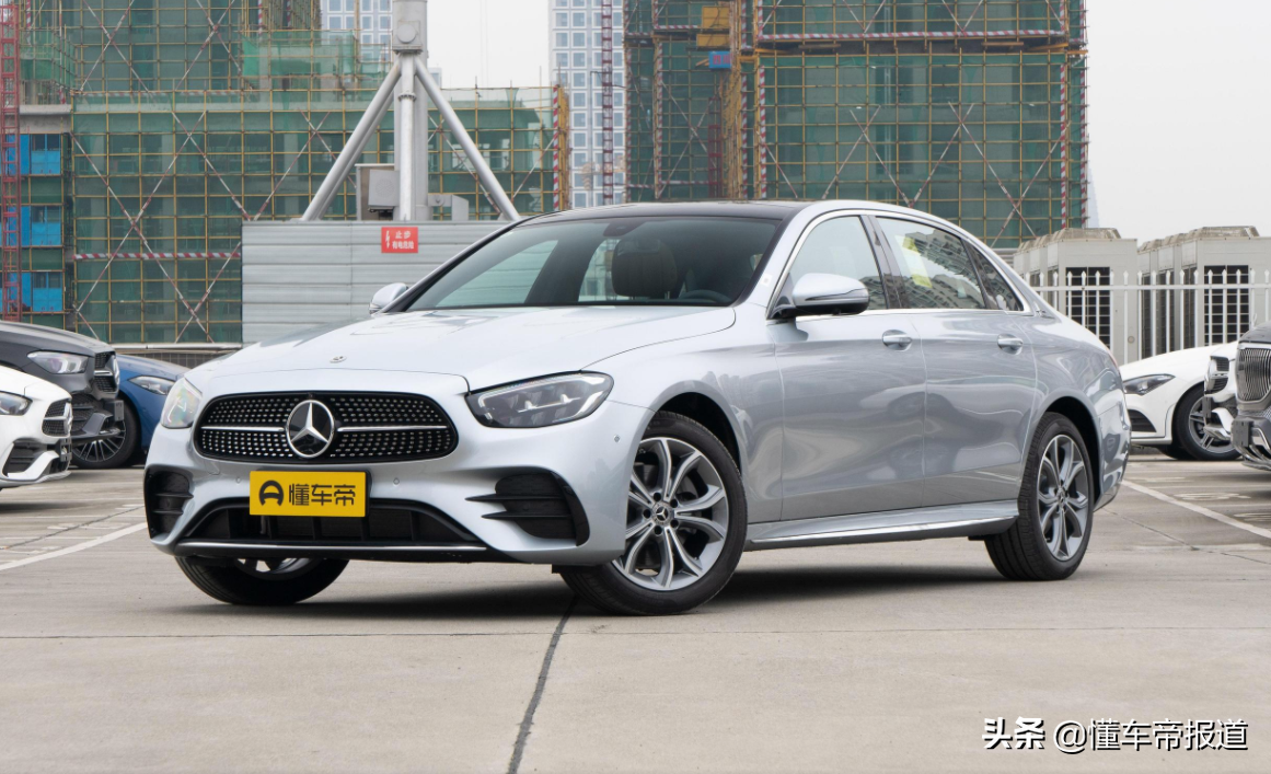 奔驰e300l新车报价2022款价格（43.68万元起售，全系增配！）