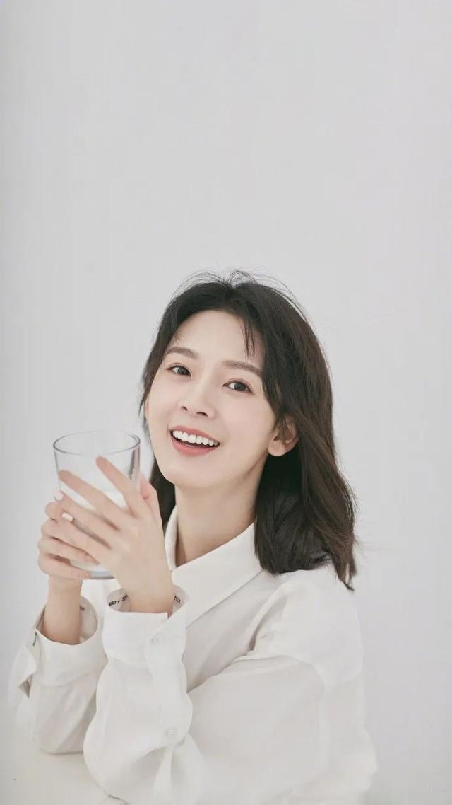 有气质女人晚安说说，有气质女人晚安说说图片大全（精选美女明星手机壁纸合集）