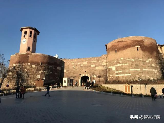 ankara在土耳其放弃伊斯坦布尔,选择安卡拉开始,奥斯曼土耳其便不再