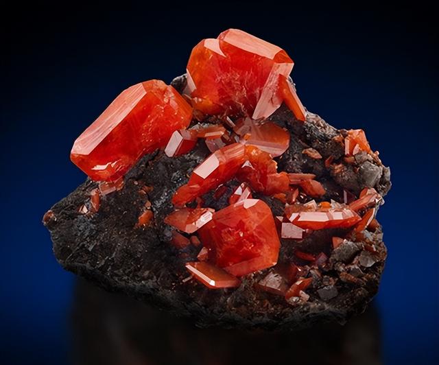 铅的化学元素符号，pb是什么元素怎么读（地球杂志：大“铅”世界）