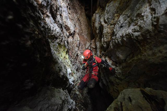 危地马拉巨坑，危地马拉在哪（广西发现巨大天坑）