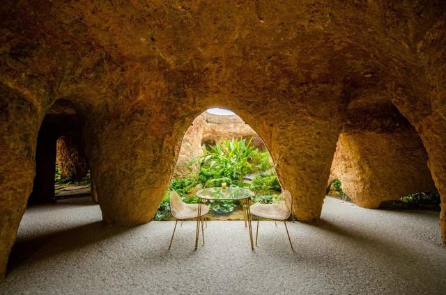 石上纯也的作品有哪些，石上纯也新作：洞穴餐厅与住宅