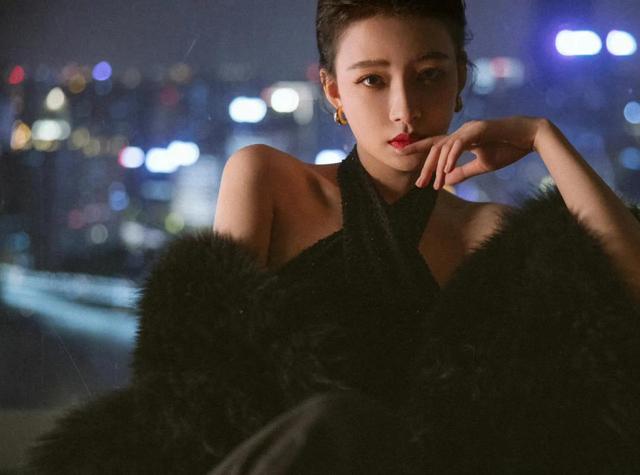 如何评价孙怡的长相，孙怡——天使面孔魔鬼身材