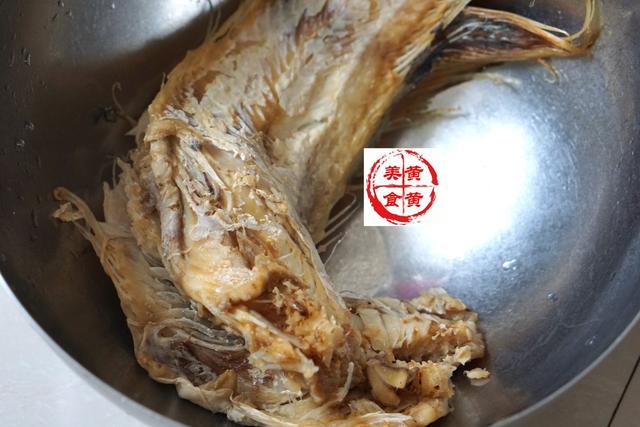 海兔子怎么做好吃，海兔子怎样做更好吃（这道凉拌海兔子）