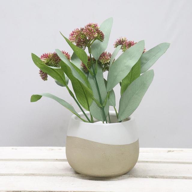 家里摆放仿真花好不好，房间摆假花好不好（室内仿真植物的优势有哪些）