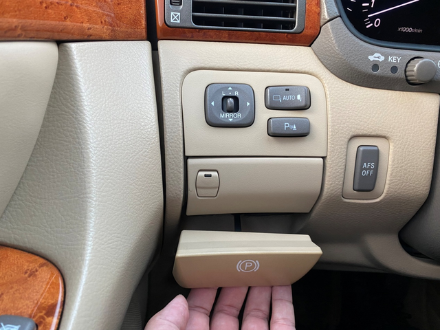 trc关闭怎么打开，雷克萨斯estrc关闭怎么打开（试驾16年车龄的雷克萨斯LS430）