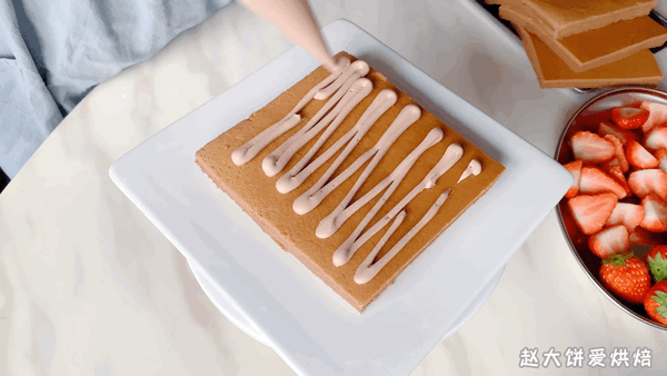 怎样做生日蛋糕，怎样做生日蛋糕的奶油（不用花钱订蛋糕）