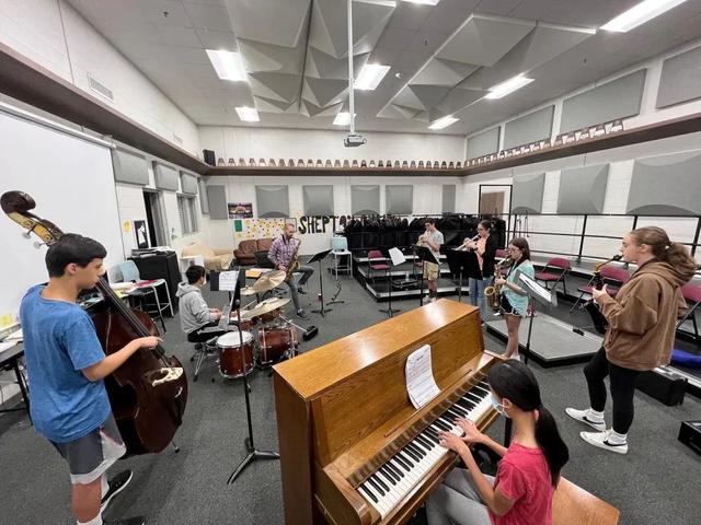 学音乐先学什么，学音乐最先学什么（陪娃学习10年后）