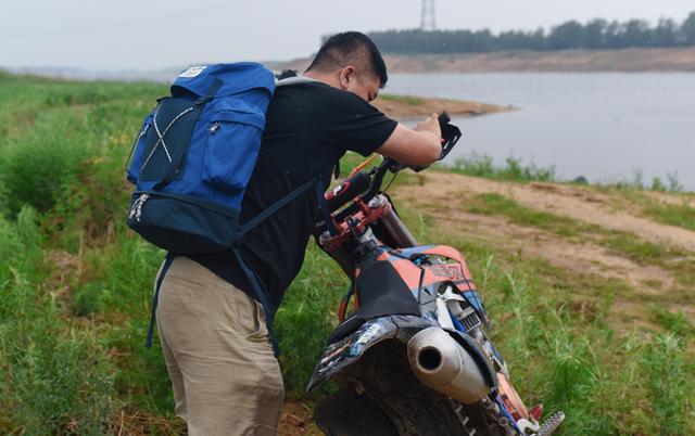 deuter双肩包，包好还是人好-DEUTER多特城市记忆双肩包