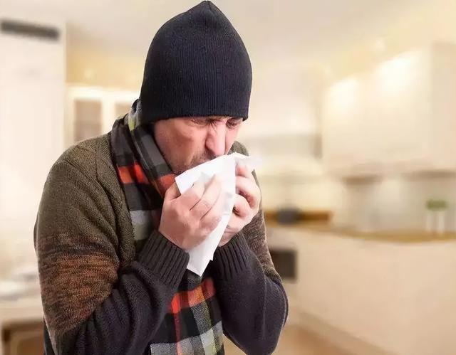 玫瑰糠疹吃什么药，玫瑰糠疹吃什么药好使（“万能皮肤药”炉甘石洗剂）