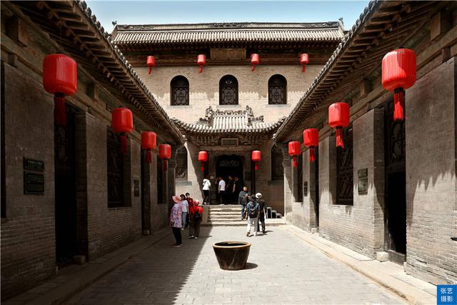 乔家大院在哪里，山西乔家大院（山西乔家大院5A景区降4A）