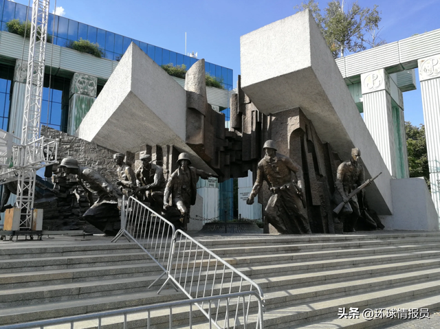 第二次柏林危机，柏林墙于第几次柏林危机时建立（德国在20世纪发动两次世界大战）