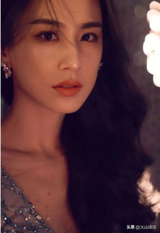 黄圣依拍过的电影，黄圣依有拍哪些电视剧（黄圣依：婚变风波后首露面）