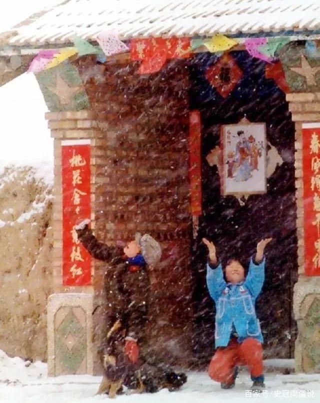 春节的传说故事50字，春节的来历50字左右（一一《春节往事》）