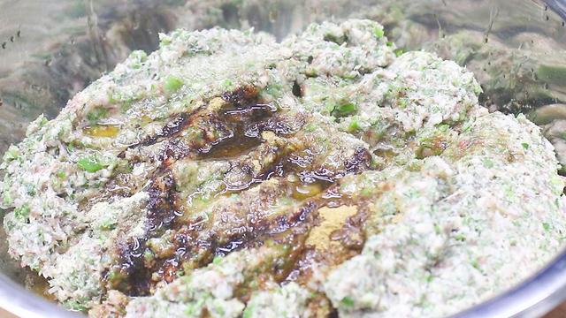 怎么做煎饺，空气炸锅怎么做煎饺（吃菠菜芹菜不如吃它）