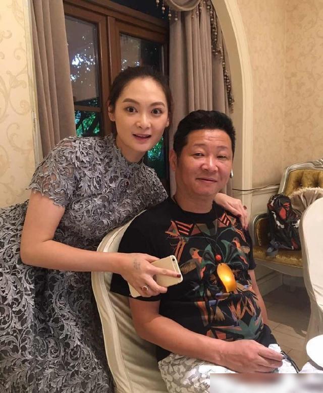 什么样的姑娘最好约，什么样的女人最容易约（娶1米8高挑娇妻）