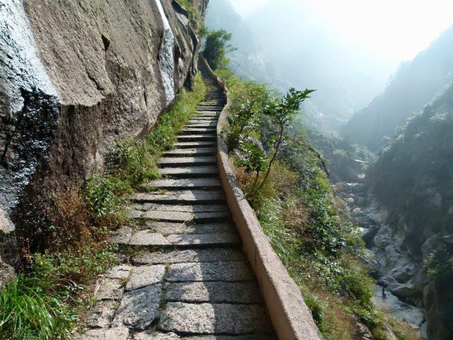 幽默有趣的对联，10条有趣的对联（谐趣幽默的2副精品对联）