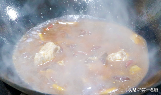 炖排骨汤的做法，清炖排骨汤的做法（放料越多越难吃）