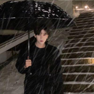 超甜情侣头像双人，情侣头像超甜一对微信（2022超级火的幸福双人情侣头像合集）