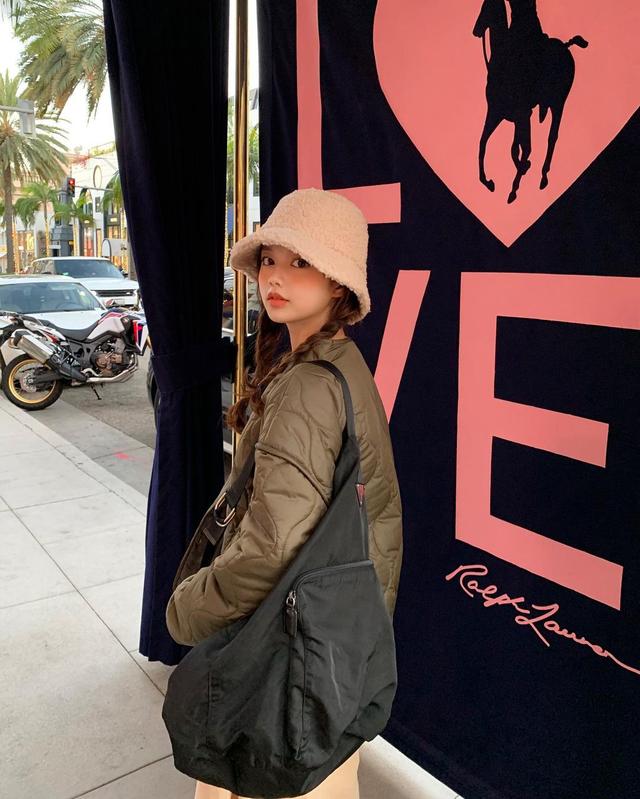 女生如何搭配衣服，女生如何搭配衣服才好看（试试这几款显气质的穿搭）