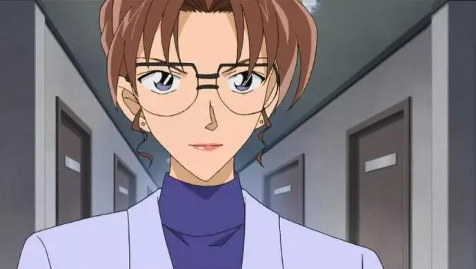 你觉得《名侦探柯南》里哪个女主角最漂亮?