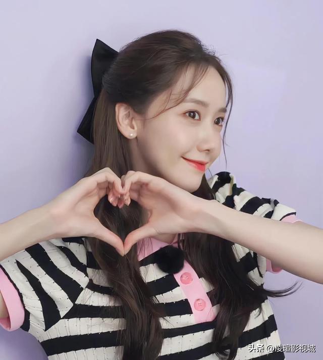 林允儿动态壁纸，高清可爱动态壁纸林允儿（韩国女星壁纸图片分享）