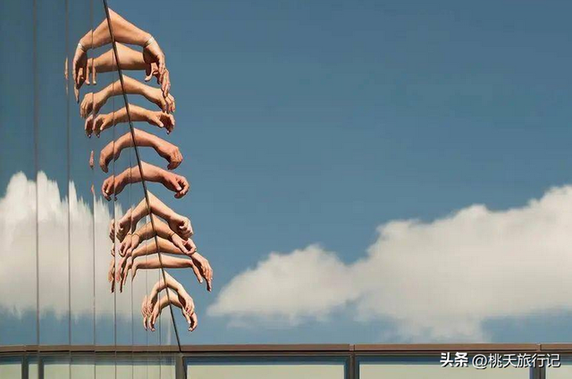 简约黑白线条画人物微信头像，黑白线描画人物头像（2022年黑白极简主义摄影获奖作品）