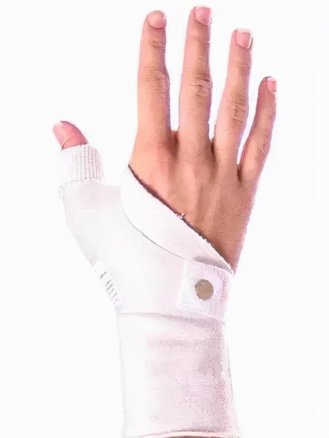 滑雪单板和双板哪个难，滑雪单板容易还是双板好学（你选单板or双板）