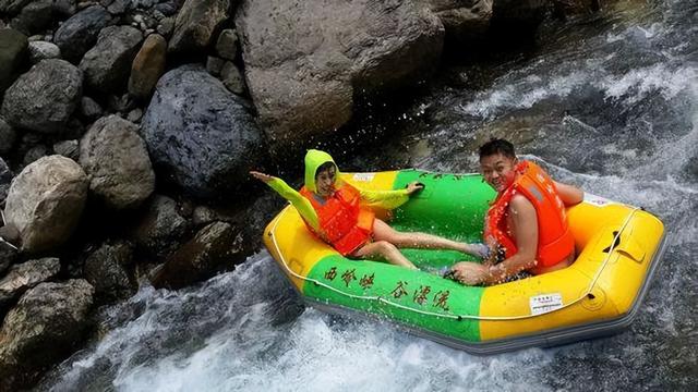 附近游泳馆在哪里最近，天通苑附近哪里有游泳馆（穿丛林越峡谷，比空调屋还凉快）