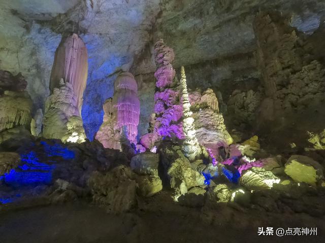 贵州梵净山旅游攻略，贵州梵净山旅游攻略自由行（贵州最值得一游的15个景区）