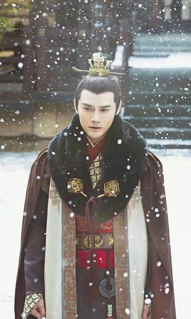 古装美男图片,卡通动漫系列古风美男图片   当时年少春衫薄(经得起全