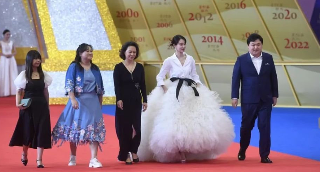 谭卓最佳电影，百花奖红毯看点多