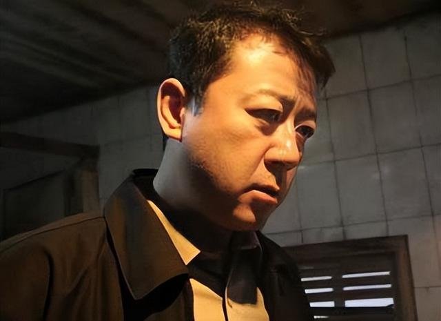 郭涛谈婚姻状况，郭涛：娶小17岁圈外妻子