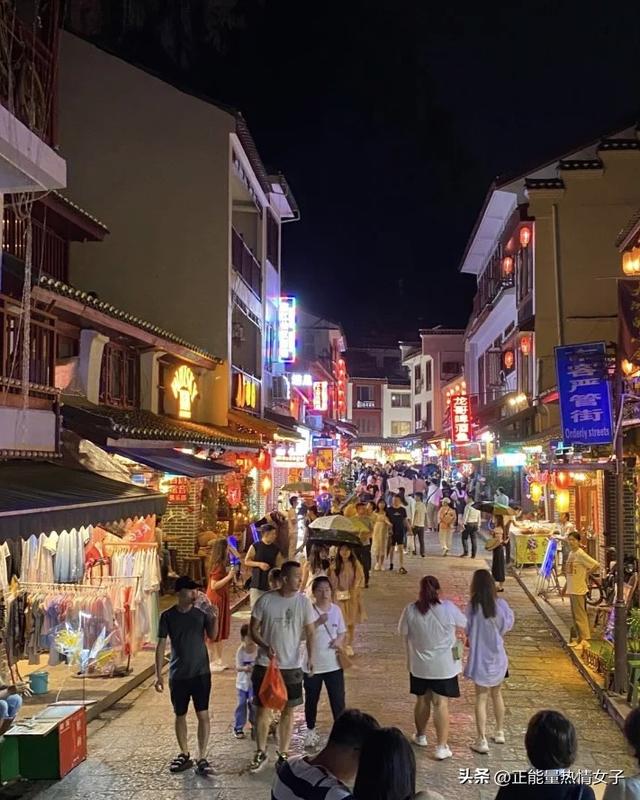 自驾游桂林旅游攻略3天，桂林旅游自驾游攻略三天（躺在阳朔山水画卷里的三天自驾游）