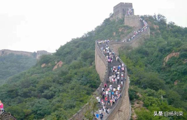 北京的长城作文2篇，介绍北京长城的满分作文（长城游记）