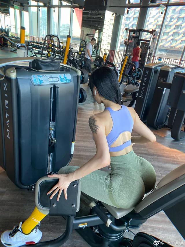 极品网红f罩杯,181cm“小唐嫣”身材火辣逆天大长腿F胸杯大围度直击心脏太吸睛了 极品网红f罩杯,181cm“小唐嫣”身材火辣逆天大长腿F胸杯大围度直击心脏太吸睛了