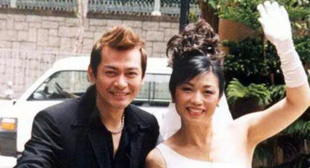 江华和邓萃雯当年事件，江华和邓萃雯当年事件发布会（曾让万梓良在马路上下跪）