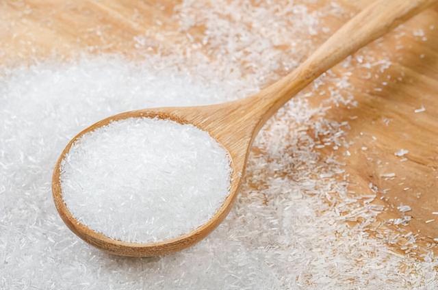 谷氨酸钠与味精的区别，谷氨酸钠与味精的区别是什么（味精是“害人精”）