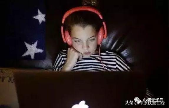 怎样知道孩子在电脑上玩什么，幼儿教学活动教案（各年龄段孩子电子产品使用说明来啦）