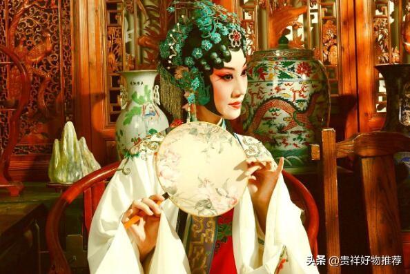 琵琶行歌曲歌词，十大绝美戏腔古风歌曲《新贵妃醉酒》第三