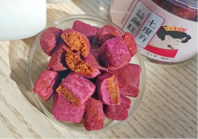 女性温补又不上火的食物，女人吃什么补品不上火（建议女人：秋天不要太节俭）