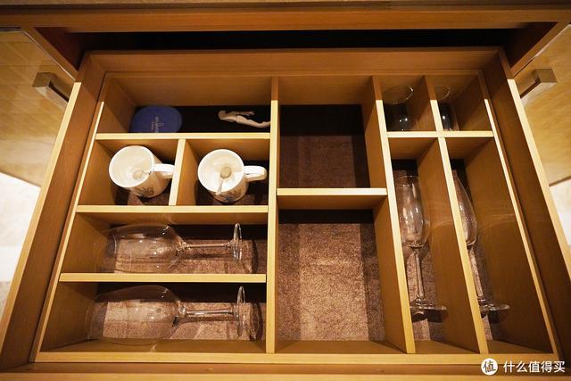 亚特兰蒂斯在哪里，亚特兰蒂斯在哪（“人傻钱多”的三亚亚特兰蒂斯）