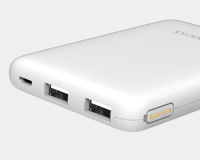 怎么给充电宝充电，自带线的充电宝怎么给充电宝充电（49元能给iPhone充电1.8次）