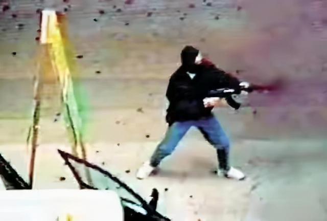 抢劫犯最喜欢抢哪些人，抢劫犯会对什么人下手（10分钟打劫5间金铺）
