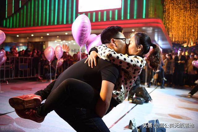 肉麻的情话短句，高情商的撩人句子（很甜的小短句<可用于表白>）