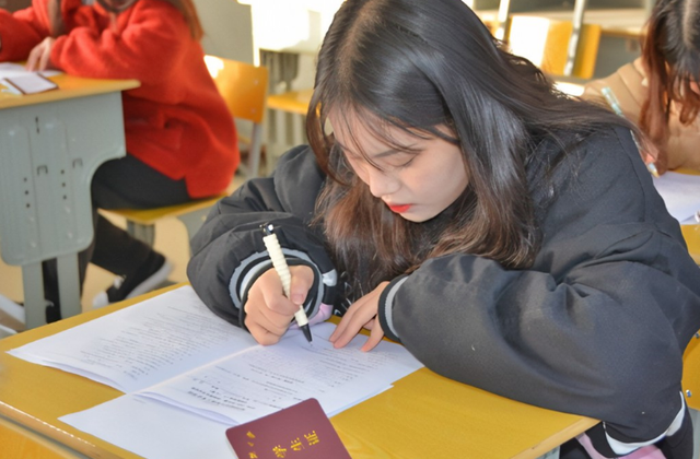 西藏大学是一本还是二本，西藏大学是几本大学（二本分数也能考上211大学）