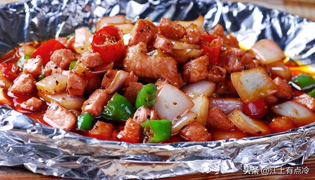 宫保鸡丁怎么做好吃，宫保鸡丁怎么烧（宫保鸡丁的做法）