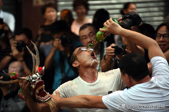 喝花酒是什么意思，人们常说的“喝花酒”是怎么来的（牢记古人忠告）