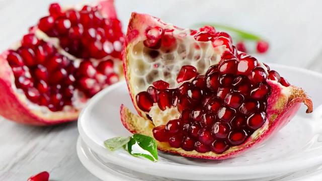 石榴品种哪种最好，什么品种的石榴好种（中国最好吃的石榴前五名）